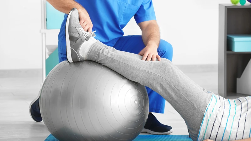 Các bài tập vật lý trị liệu giúp phục hồi chức năng và giảm đau hiệu quả