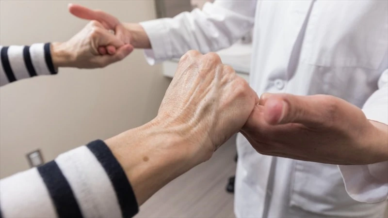 Bệnh Parkinson có nguy hiểm không, nếu phát hiện sớm và điều trị đúng người bệnh vẫn sống khỏe