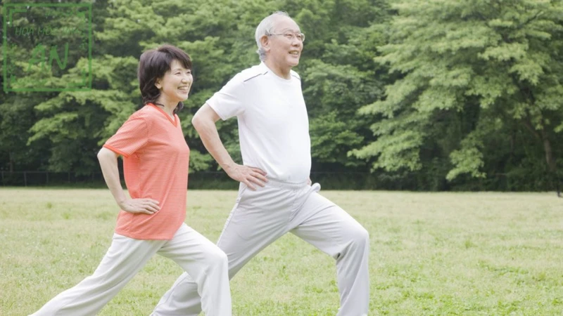 Duy trì vận động mỗi ngày giúp tăng linh hoạt cơ thể, giảm nguy cơ Parkinson và hỗ trợ chức năng vận động