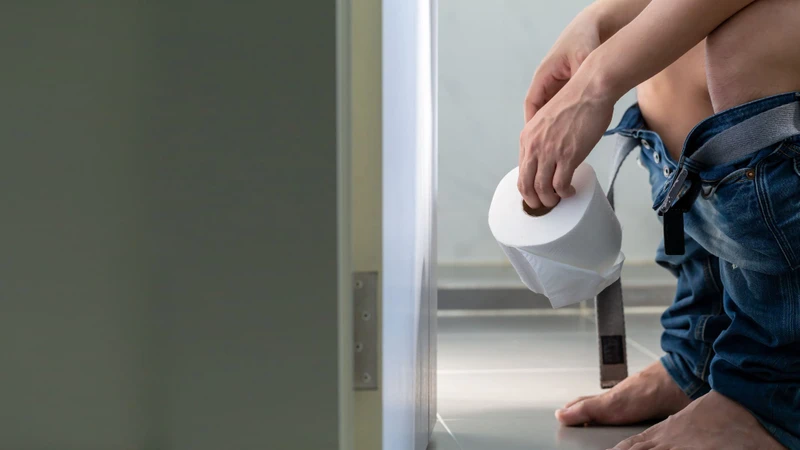 Người bệnh có thể gặp xuất huyết tiêu hóa, tiểu máu hoặc xuất huyết nội tạng