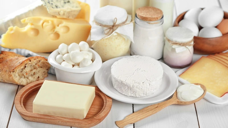 Sữa và một số sản phẩm từ sữa có thể cung cấp protein, canxi và các chất dinh dưỡng cần thiết cho xương