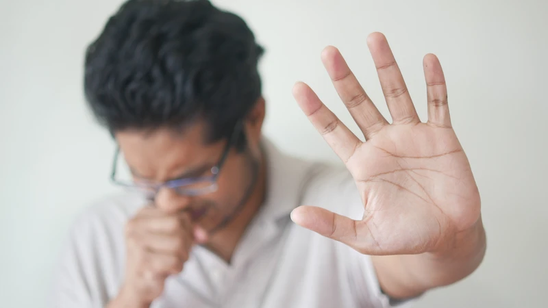 Bị bạch hầu có ho không thì câu trả lời là có