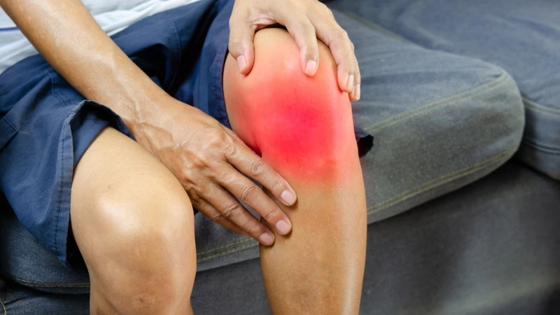 Khó gập hoặc duỗi gối hoàn toàn là dấu hiệu bị cứng khớp gối sau phẫu thuật