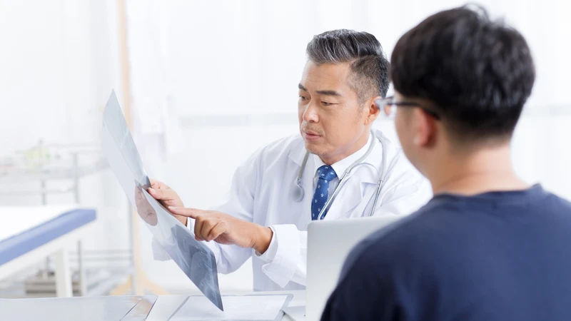 Người bệnh lưu ý phải hỏi ý kiến bác sĩ điều trị trước khi quan hệ để đảm bảo an toàn