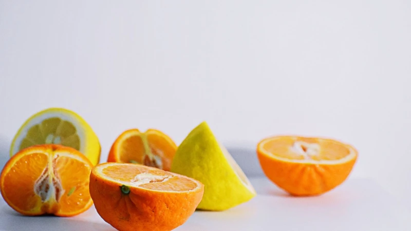 Thực phẩm có tính acid cao có thể gây xót, rát khi tiếp xúc với vết loét