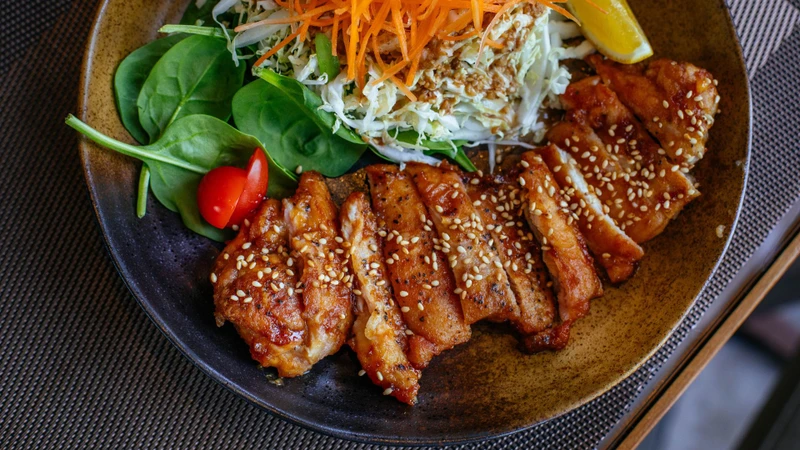 Người bị ho có ăn thịt gà được không? Góc nhìn của chuyên gia sức khỏe và dinh dưỡng 2