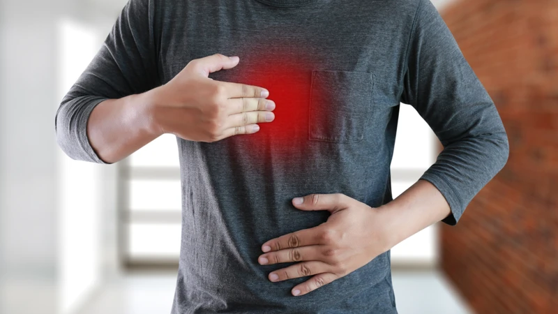 Trào ngược dạ dày thực quản có thể gây nghẹn cổ, ợ hơi và khó thở