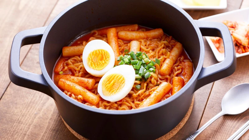 Thực phẩm cay nóng là câu trả lời cho câu hỏi bị nhau tiền đạo kiêng ăn gì