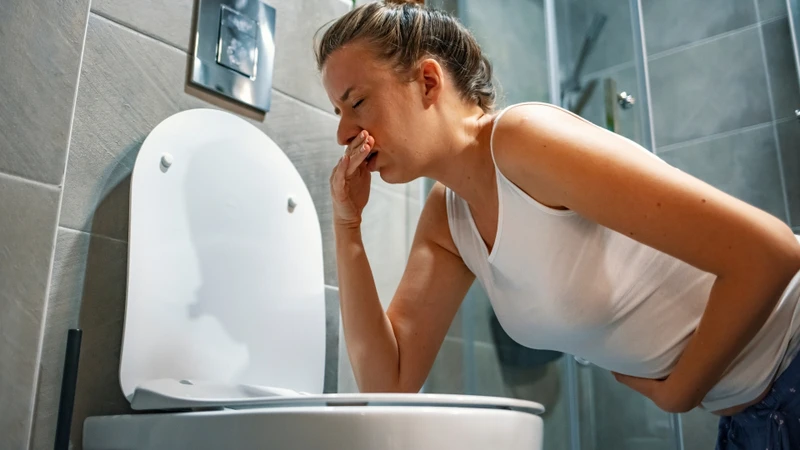 Buồn nôn và nôn ói là biểu hiện ốm nghén đặc trưng nhất