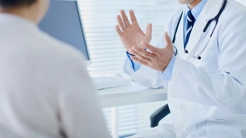 Bạn nên tham khảo ý kiến của bác sĩ chuyên khoa trước khi bổ sung sắt