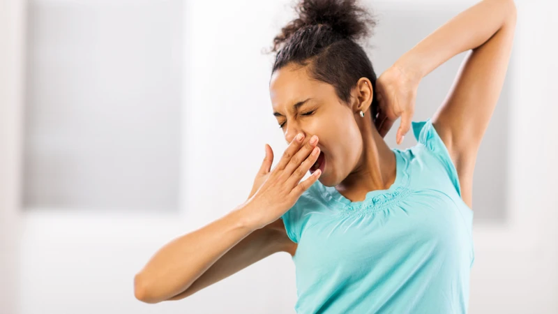 Buồn ngủ kèm kinh ra nhiều hoặc chóng mặt kéo dài cần được kiểm tra