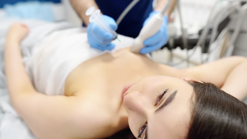 Sinh thiết có thể được chỉ định nếu nghi ngờ bướu sợi tuyến có nguy cơ bất thường