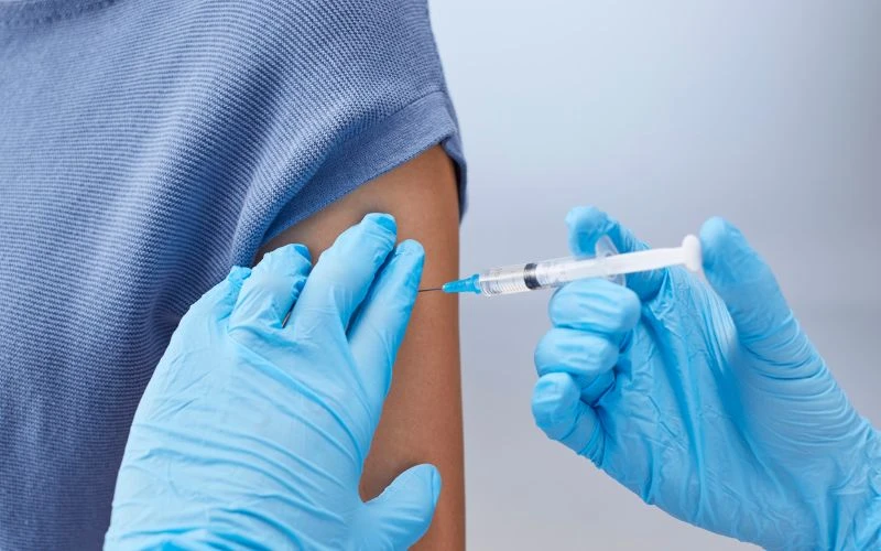 Tiêm vắc xin viêm gan B cùng một trong những cách dự phòng các bệnh lý gan dẫn tới u gan ác tính