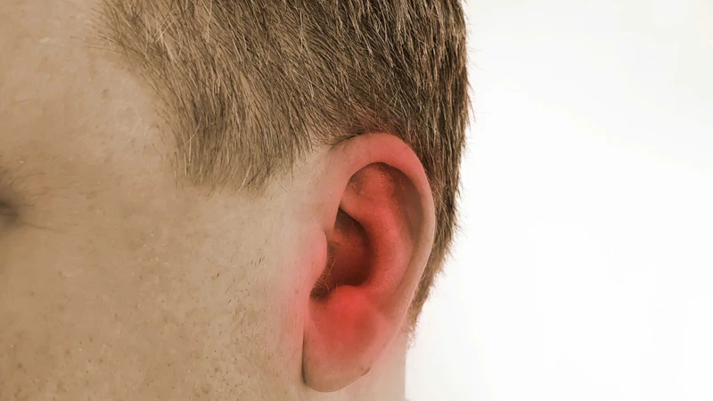 Các giai đoạn của viêm tai giữa là gì? Nguyên nhân nào gây viêm tai giữa? 3