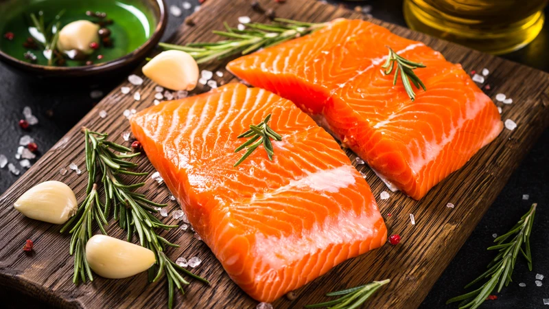 Cá hồi là một trong những nguồn cung cấp omega 3 dồi dào nhất trong chế độ ăn uống