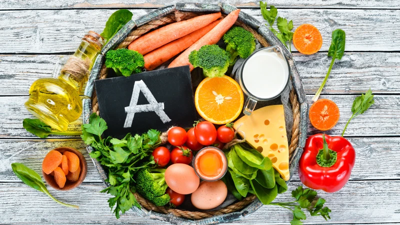 Người bị loạn thị nên có chế độ ăn giàu vitamin A, C, E và omega-3