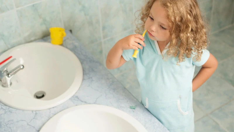 Cách chữa viêm lợi cho trẻ dưới 2 tuổi an toàn, hiệu quả cha mẹ có thể áp dụng 4