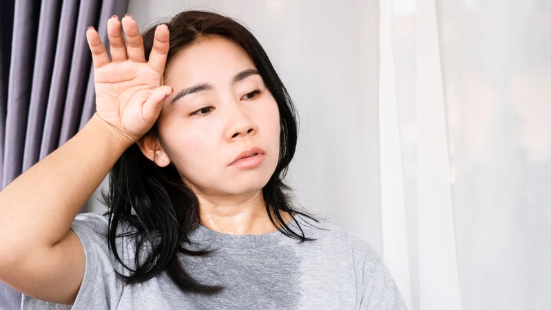 Cơ thể đào thải kim loại nặng chủ yếu qua gan, thận và hệ tiêu hóa, một phần nhỏ qua mồ hôi