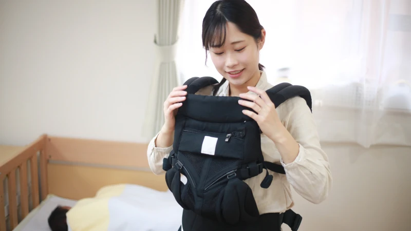 Cha mẹ cần kiểm tra địu trước mỗi lần sử dụng để phát hiện hư hỏng