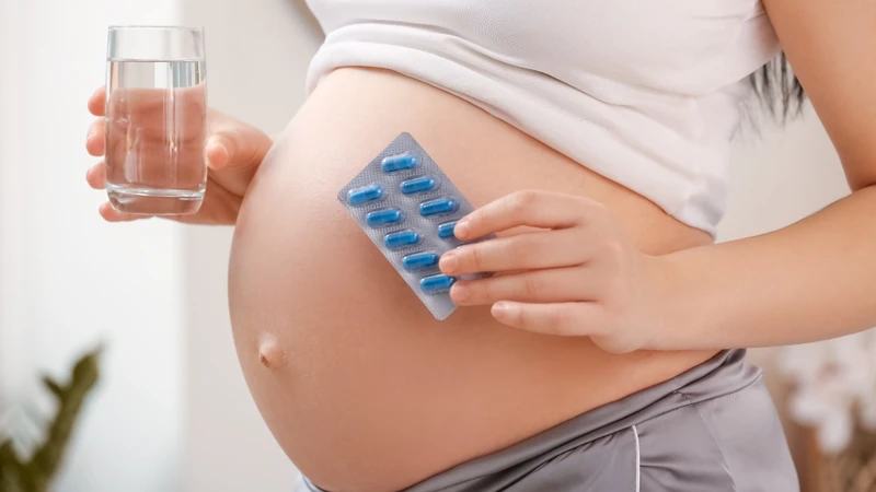 Mách mẹ bầu cách giảm ốm nghén 3 tháng đầu 4