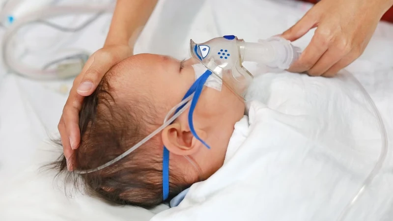 Cách hạ sốt cho trẻ sơ sinh 2 tháng tuổi và những lưu ý mẹ cần biết 2