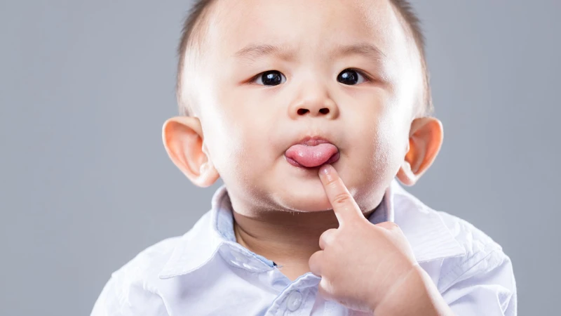 Cách làm sạch lưỡi bị trắng cho trẻ sơ sinh: Hướng dẫn dễ hiểu cho ba mẹ 3