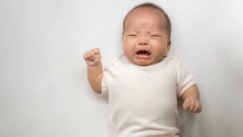 Có nhiều nguyên nhân khiến trẻ sơ sinh bị đờm trong họng