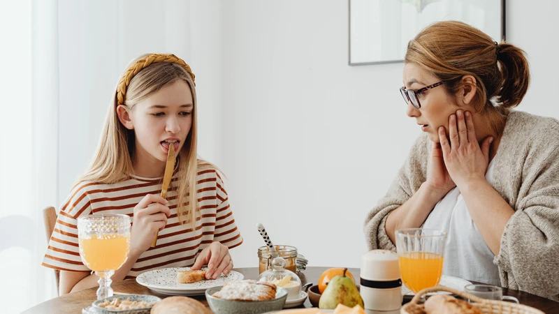 Không nên ép ăn quá nhiều trong thời gian ngắn