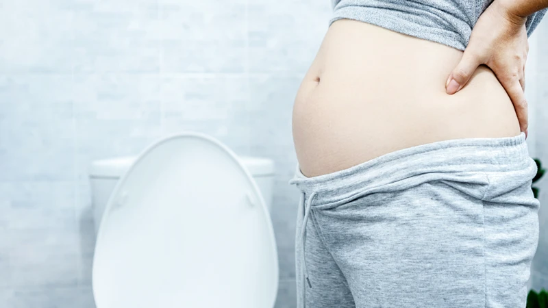 Mẹ bầu nên theo dõi cơ thể khi dùng nước rau ngô, nếu xuất hiện các triệu chứng như tiểu nhiều bất thường, chóng mặt thì nên ngưng