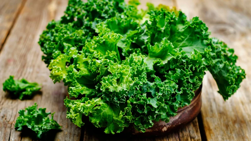 Cải kale ăn sống được không?