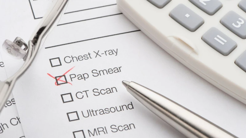 Cần làm gì khi kết quả tầm soát ung thư cổ tử cung bất thường?
