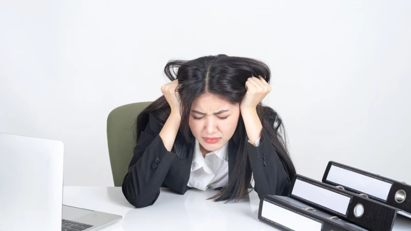 Kiểm soát stress, thư giãn mỗi ngày giúp giảm căng cơ hàm và ngăn cắn vào lưỡi hiệu quả
