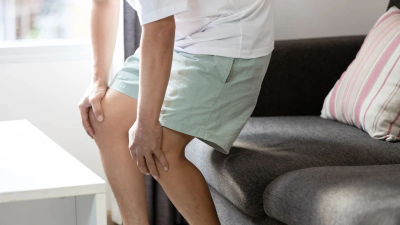Căng cơ háng có thể khiến việc đi lại bị hạn chế