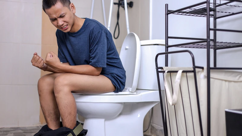 Hiểu rõ nguyên nhân giúp giảm lo lắng khi đi tiêu sau mổ trĩ