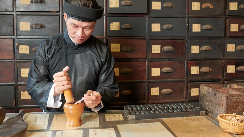 Để đảm bảo an toàn và đạt hiệu quả phù hợp, nên tham khảo ý kiến bác sĩ hoặc thầy thuốc y học cổ truyền khi sử dụng