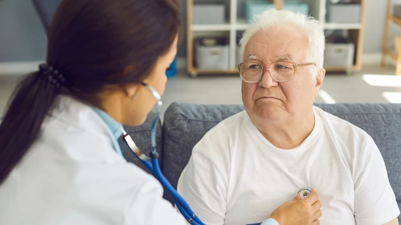 Chăm sóc bệnh nhân viêm phổi tắc nghẽn mãn tính đúng cách giúp phòng ngừa biến chứng 2