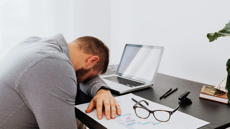 Chán ăn, mệt mỏi không chỉ do stress có thể là lời cảnh báo từ sức khỏe bên trong