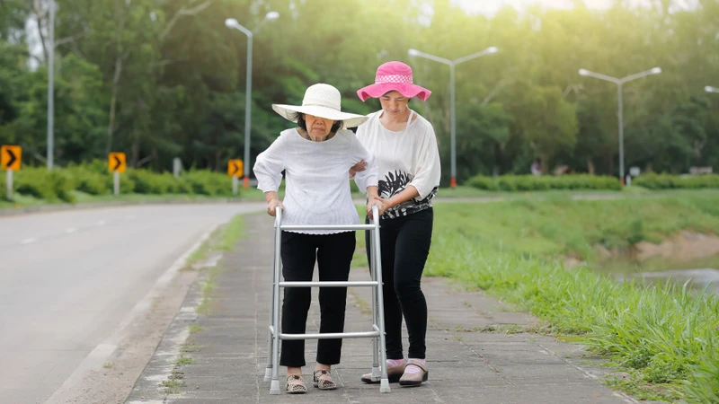 Duy trì lối sống lành mạnh giúp hỗ trợ kiểm soát triệu chứng COPD lâu dài