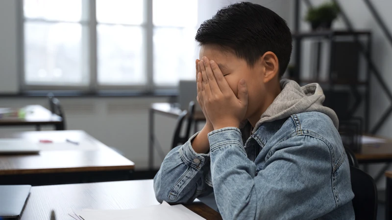 Nên đi khám nếu tình trạng mệt mỏi ảnh hưởng tới sinh hoạt hằng ngày