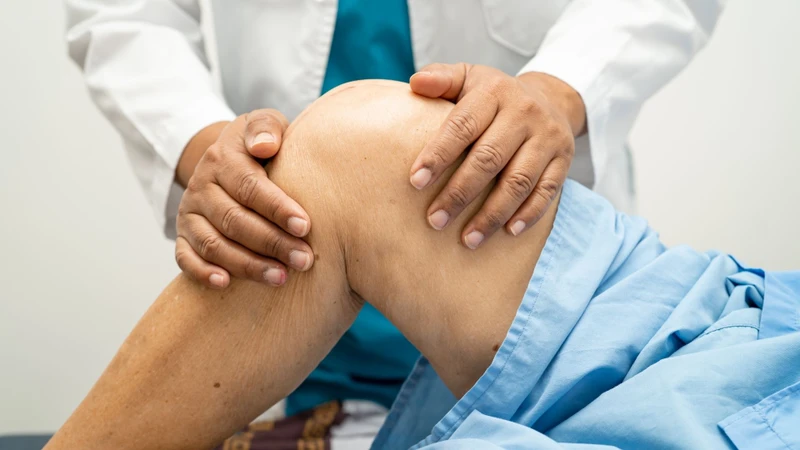 Chấn thương gân kheo có thể gây mất linh hoạt khớp lân cận