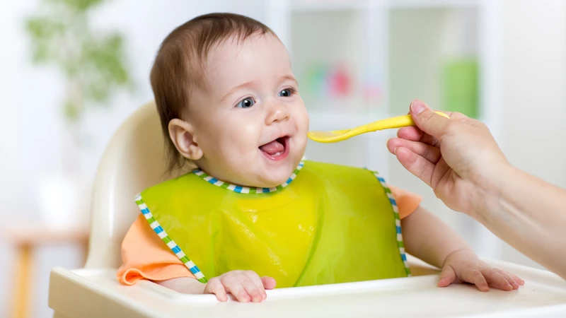 Chế độ ăn lỏng, dễ tiêu giúp hệ tiêu hóa của trẻ sớm ổn định trở lại