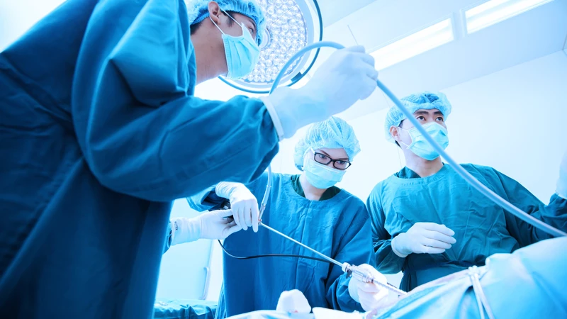 Chi phí phẫu thuật khối u lành tính thay đổi đáng kể tùy theo phương pháp điều trị được áp dụng