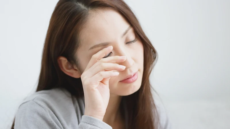 Không dụi mắt sau mổ, hạn chế ảnh hưởng vết thương và giúp mắt nhanh hồi phục
