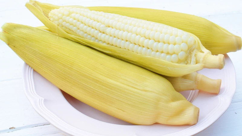 Người đái tháo đường nên ưu tiên ngô luộc hoặc hấp