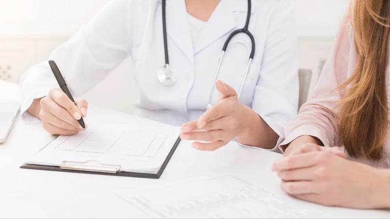 Xét nghiệm nước tiểu hỗ trợ bác sĩ chẩn đoán bệnh