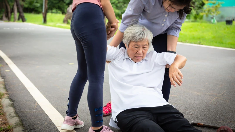 Lão hóa là nguyên nhân phổ biến nhất dẫn đến chóng mặt kịch phát lành tính