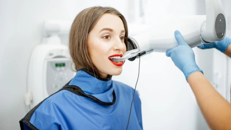 Người bệnh cần tuân thủ đúng hướng dẫn trong quá trình chụp X-quang