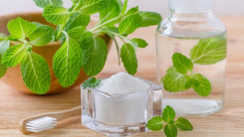Có nên đánh răng bằng muối hàng ngày không là thắc mắc của nhiều người