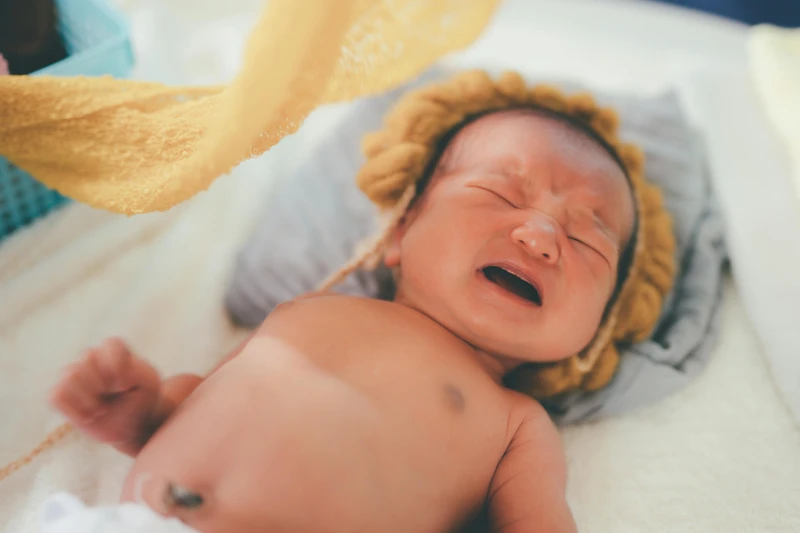 Có nên đánh thức trẻ dậy uống thuốc hạ sốt? Những dấu hiệu cần đưa trẻ đi khám ngay 4