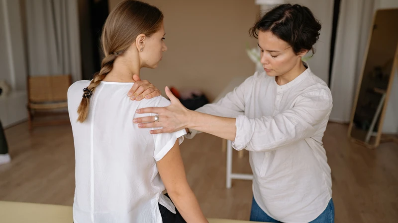 Cơ ngực lớn có thể gặp các vấn đề từ đau nhẹ sau vận động đến rách cơ hoặc gân